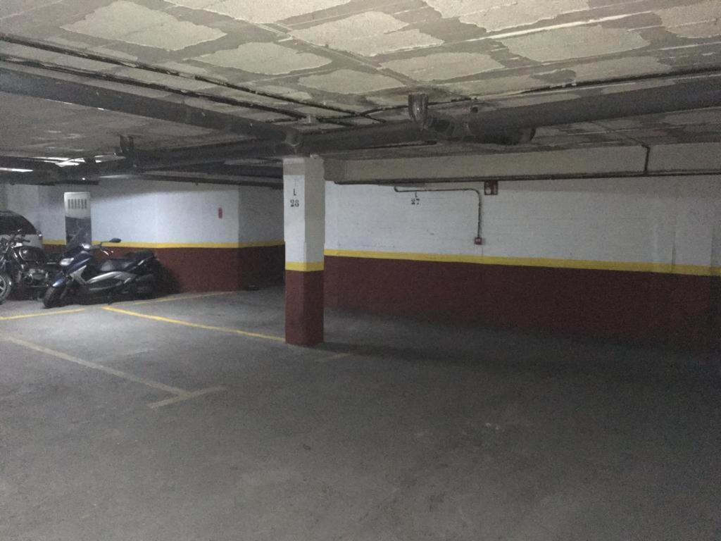 Conde Center Premium Suites, Free Parking Seville Exterior photo