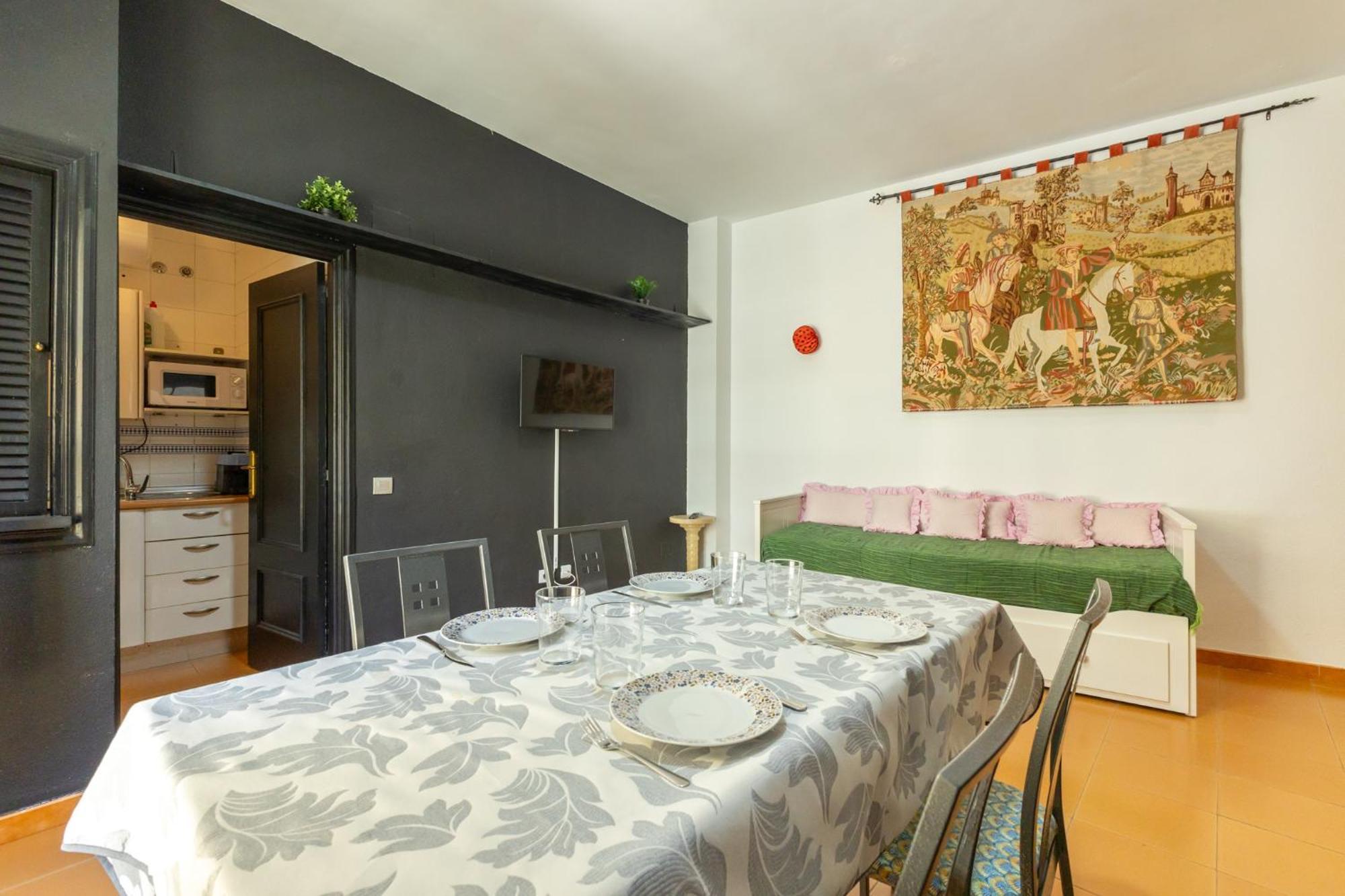 Conde Center Premium Suites, Free Parking Seville Exterior photo